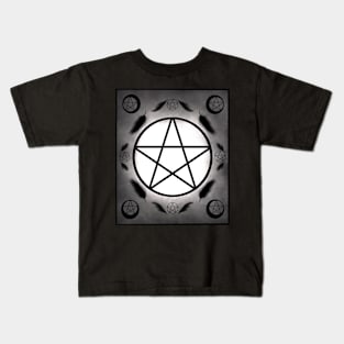 Pentacle and raven feathers Kids T-Shirt